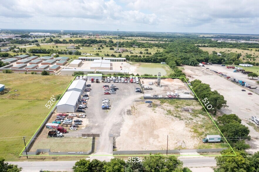2075 Marshall Rd, Waxahachie, TX à vendre - Photo de l’immeuble – Image 1 sur 8