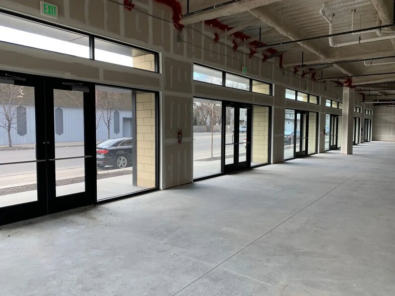 420 Stocking Ave NW, Grand Rapids, MI à louer - Photo de l’immeuble – Image 2 sur 3