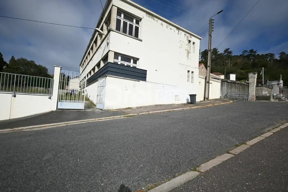 Bureau dans Le Creusot à vendre Photo de l’immeuble– Image 1 sur 11