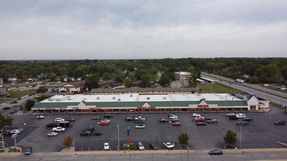 3905-3931 E State Blvd, Fort Wayne, IN à louer - Photo de l’immeuble – Image 1 sur 3