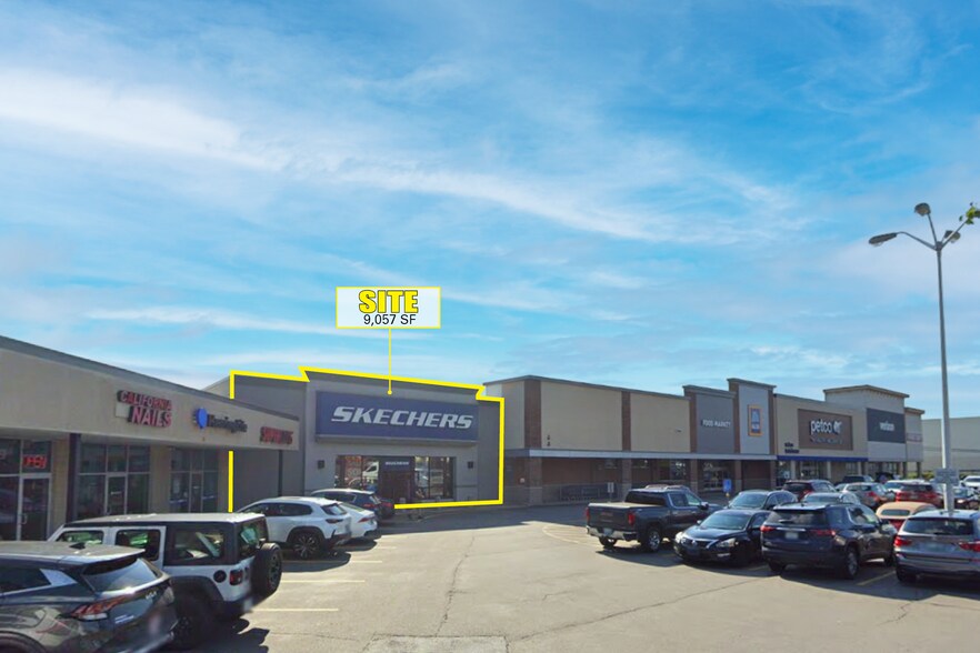 1111 S Willow St, Manchester, NH à louer - Photo principale – Image 1 sur 8