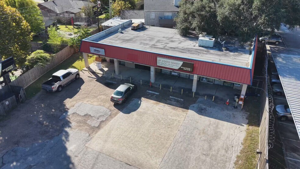 9722 Leawood Blvd, Houston, TX à vendre - Vidéo sur l’annonce professionnelle – Image 3 sur 10