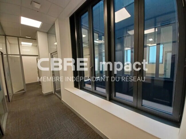 Plus de détails pour Bureau à louer