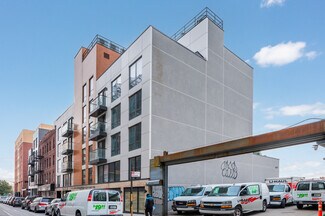 Plus de détails pour 4320 52nd St, Woodside, NY - Bureau/Médical à louer