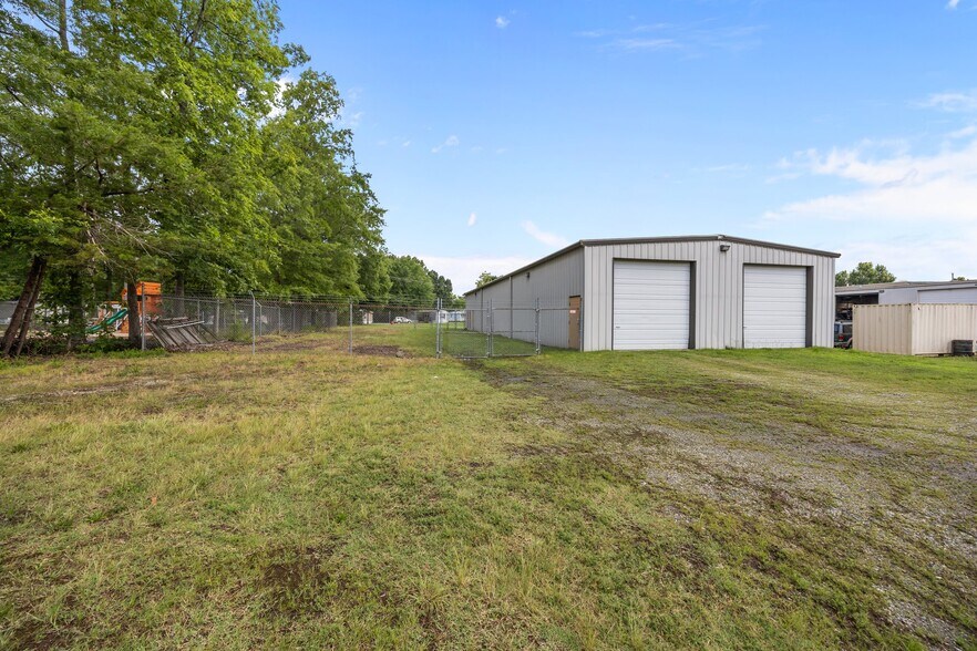 808 E Parker St, Graham, NC à vendre - Photo de l’immeuble – Image 2 sur 34