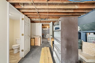 319 W 79th Ter, Kansas City, MO à louer Photo intérieure– Image 2 sur 7