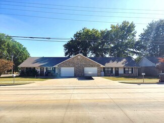 Plus de détails pour 1133 W 4th St, Tahlequah, OK - Logement à vendre