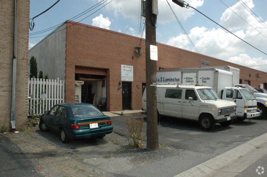 4910-5052 Buchanan St, Hyattsville, MD à louer - Photo de l’immeuble – Image 2 sur 7