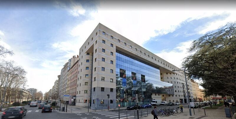 Bureau dans Lyon à vendre - Photo de l’immeuble – Image 2 sur 4