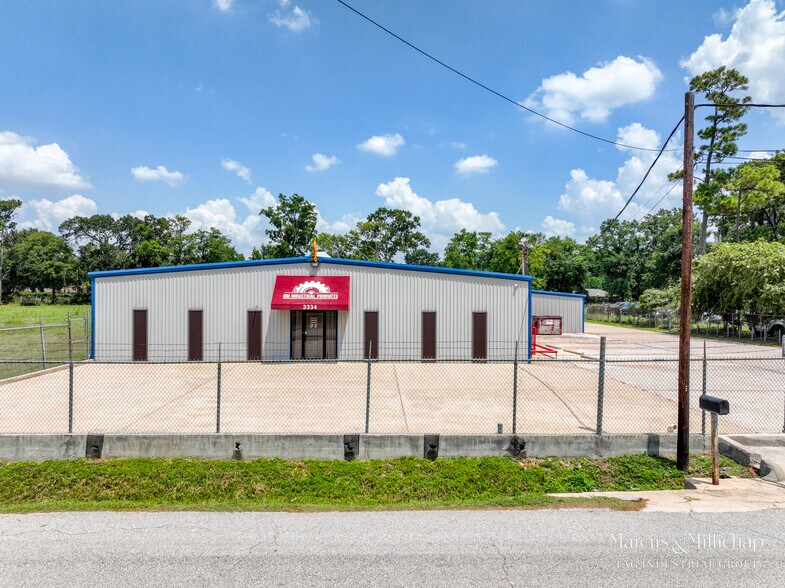 3334 Creekmont Dr, Houston, TX à vendre - Photo de l’immeuble – Image 3 sur 6