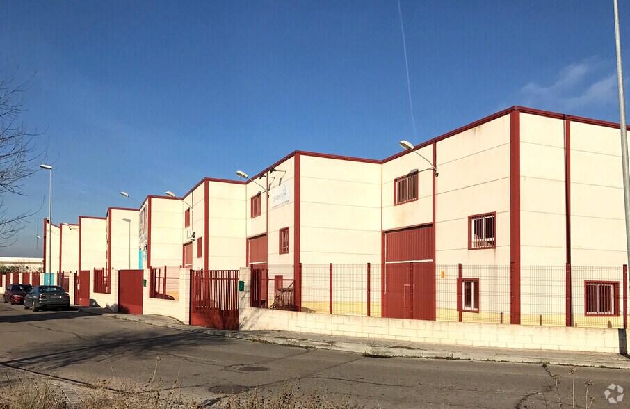 Industriel/Logistique dans Valdemoro, Madrid à vendre - Photo de l’immeuble – Image 2 sur 2