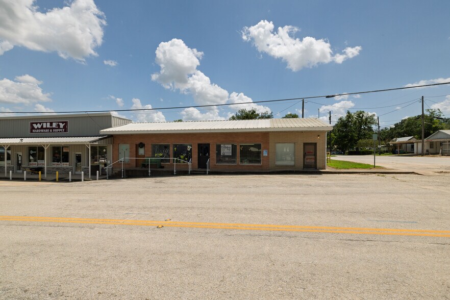 113 W Decatur St, Chico, TX à vendre - Photo de l’immeuble – Image 3 sur 36