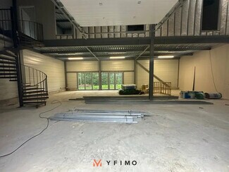 Plus de détails pour Local d'activités à louer