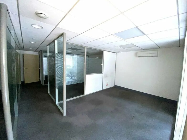 Local commercial dans Antibes à louer - Photo intérieure – Image 3 sur 8