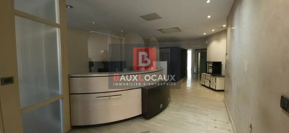 Local commercial dans Sorgues à louer - Photo de l’immeuble – Image 3 sur 9