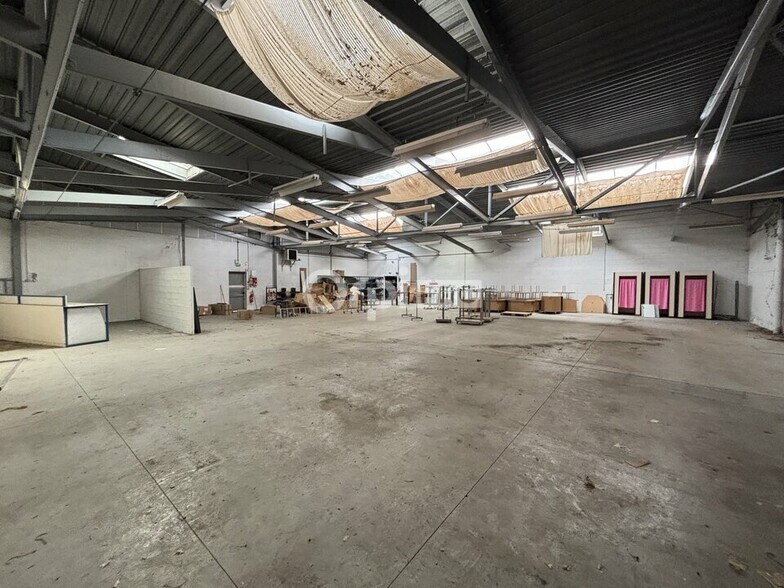 Local commercial dans Vannes à louer - Photo de l’immeuble – Image 2 sur 9