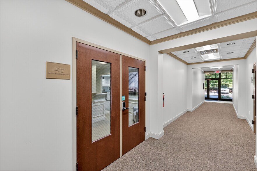 12324 Hampton Way Dr, Wake Forest, NC à louer - Hall d’entrée – Image 3 sur 26