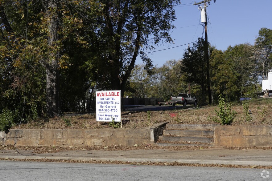 300 N Church St, Spartanburg, SC à vendre - Photo de l’immeuble – Image 2 sur 32