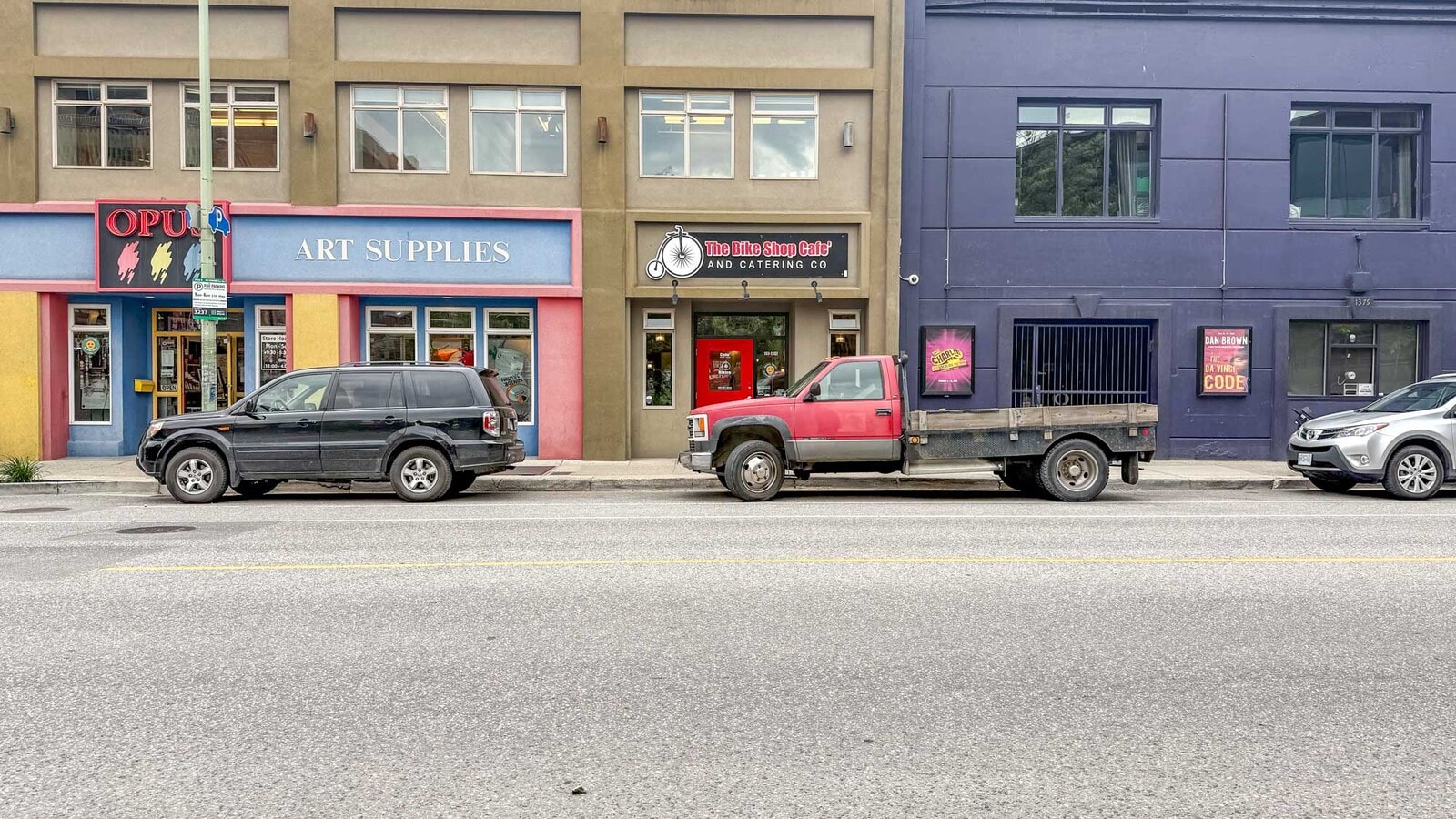 1353 Ellis St, Kelowna, BC V1Y 1Z9 - Lot 101 -  - Photo intérieure - Image 1 of 19