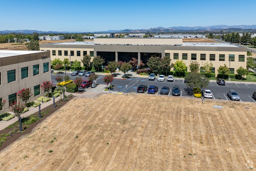 3843 Brickway Blvd, Santa Rosa, CA à louer - Aérien – Image 3 sur 3