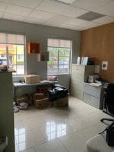 12855 SW 132nd St, Miami, FL à louer Photo de l’immeuble– Image 2 sur 9