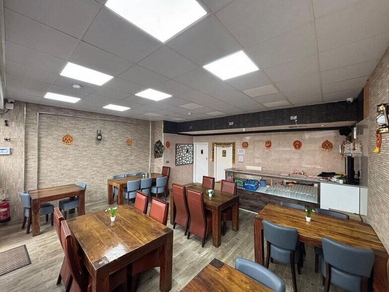 85 Woodgreen Rd, Leicester à vendre - Photo de l’immeuble – Image 1 sur 8