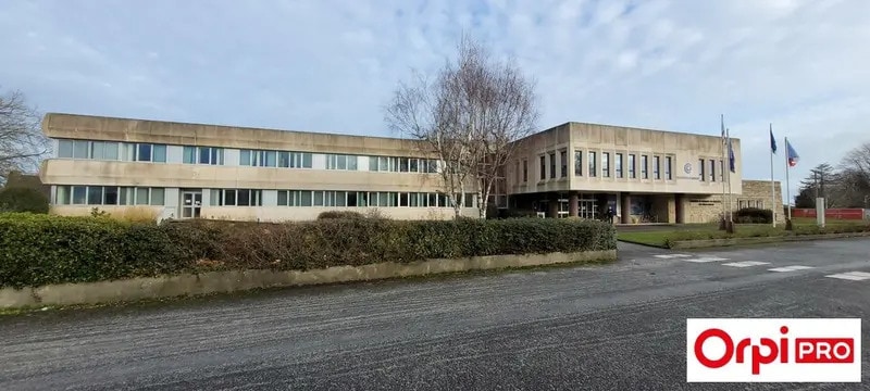 Bureau dans Saint-Brieuc à vendre Photo de l’immeuble– Image 1 sur 10