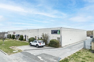 Plus de détails pour 49 E Industry Ct, Deer Park, NY - Industriel/Logistique à louer