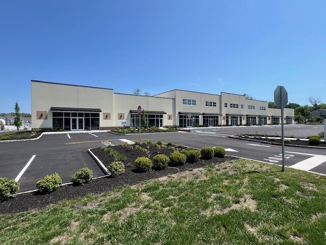 90 Adelphia Rd, Farmingdale, NJ à louer - Photo de l’immeuble – Image 3 sur 5