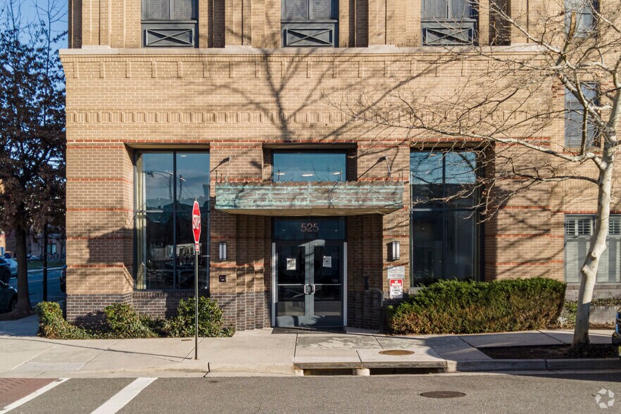 525 N Fayette St, Alexandria, VA à louer - Photo de l’immeuble – Image 2 sur 9