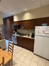 4791 Boul Dagenais O, Laval, QC à louer Photo intérieure– Image 1 sur 7