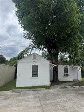 347-349 N Cherry Ln, Fort Worth, TX à louer Photo de l’immeuble– Image 2 sur 4