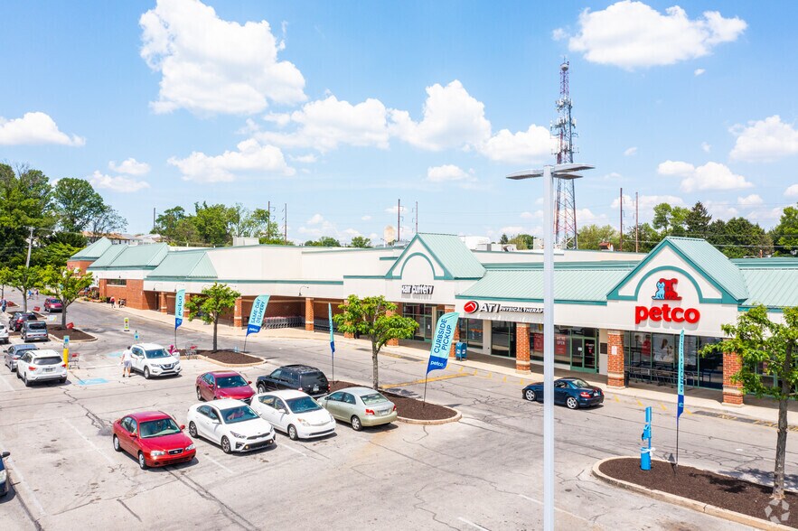 1891 S State Rd, Upper Darby, PA à louer - Photo de l’immeuble – Image 3 sur 11