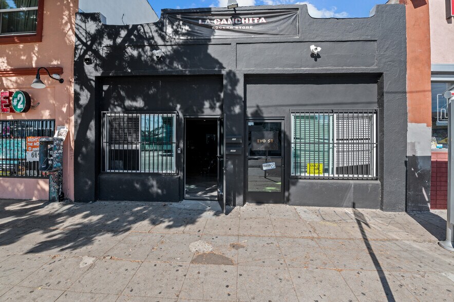 National Ave 2988-90 National, San Diego, CA à vendre - Photo de l’immeuble – Image 1 sur 11