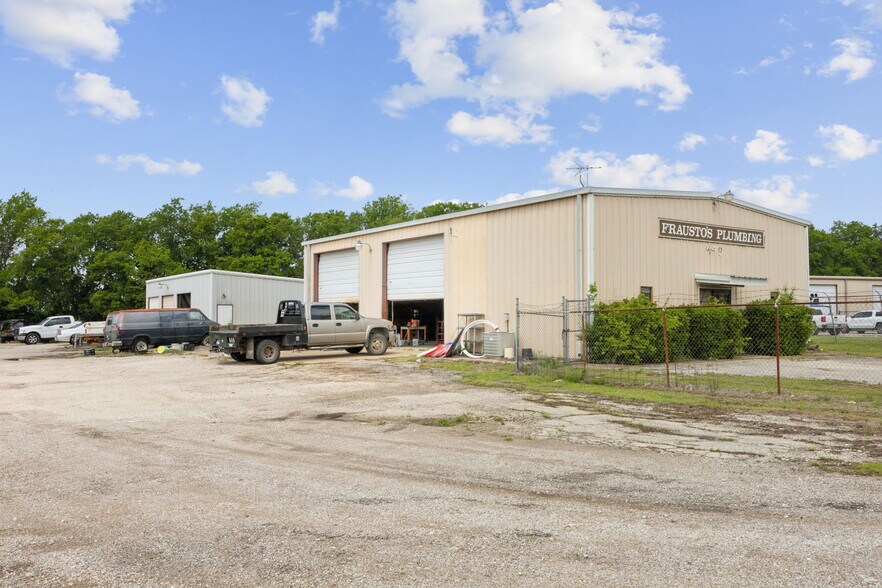 449 National Dr, Rockwall, TX à vendre - Photo de l’immeuble – Image 3 sur 28