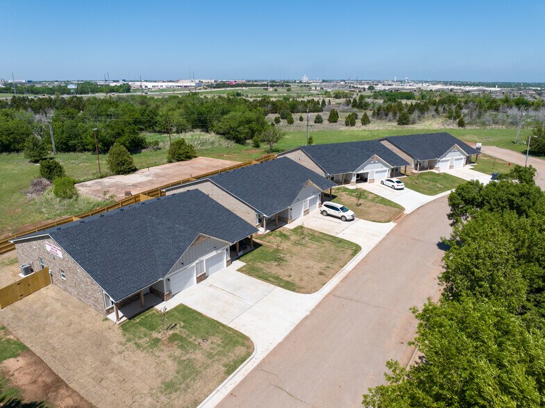 11501 N Oklahoma Ave, Oklahoma City, OK à vendre - Photo de l’immeuble – Image 3 sur 28