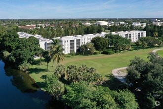 8445 Springtree Dr, Sunrise, FL - Vue aérienne vue de carte - Image1