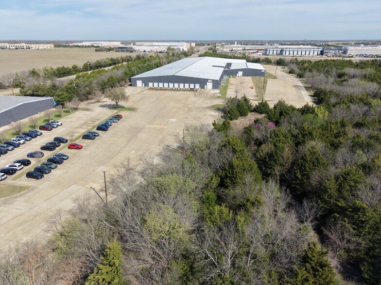 2020 Industrial Blvd, Rockwall, TX à louer - Photo de l’immeuble – Image 3 sur 6