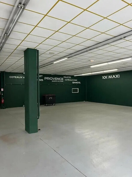 Local commercial dans Vallauris à louer - Photo intérieure – Image 2 sur 7