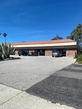 10225 Telephone Rd, Ventura, CA à louer Photo de l’immeuble– Image 1 sur 12