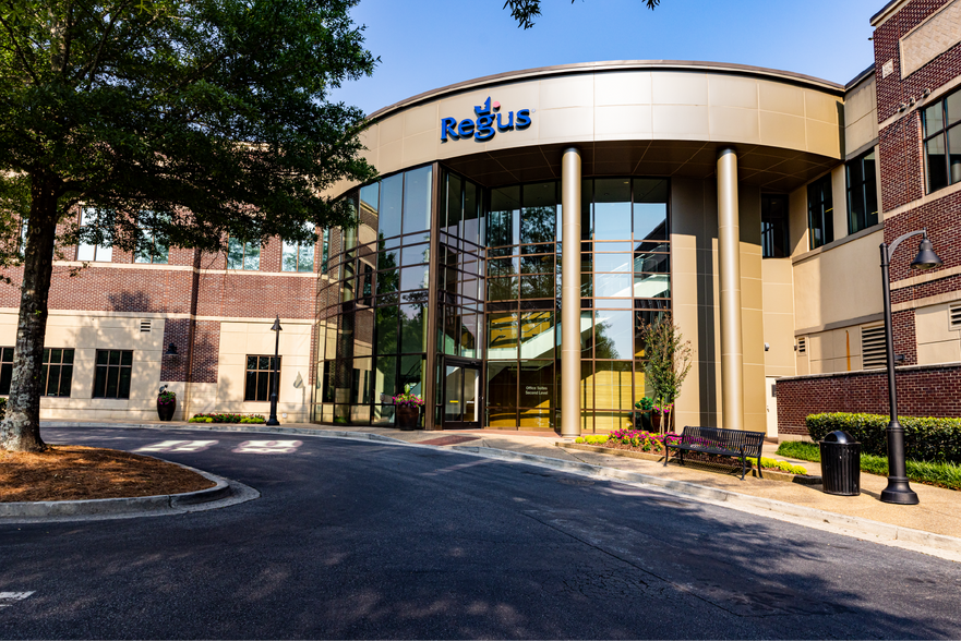 410 Peachtree Pky, Cumming, GA à louer - Photo de l’immeuble – Image 1 sur 7