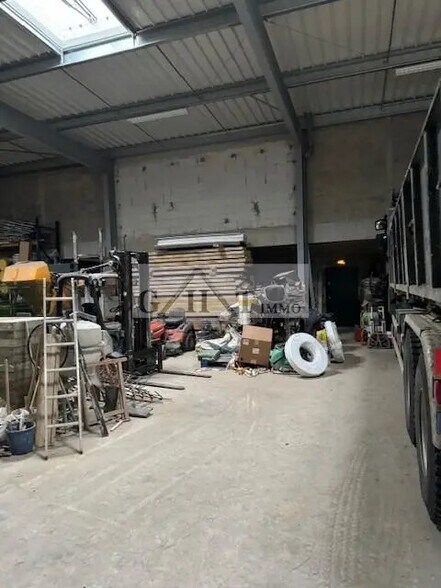 Industriel/Logistique dans Chessy à vendre - Photo intérieure – Image 3 sur 3