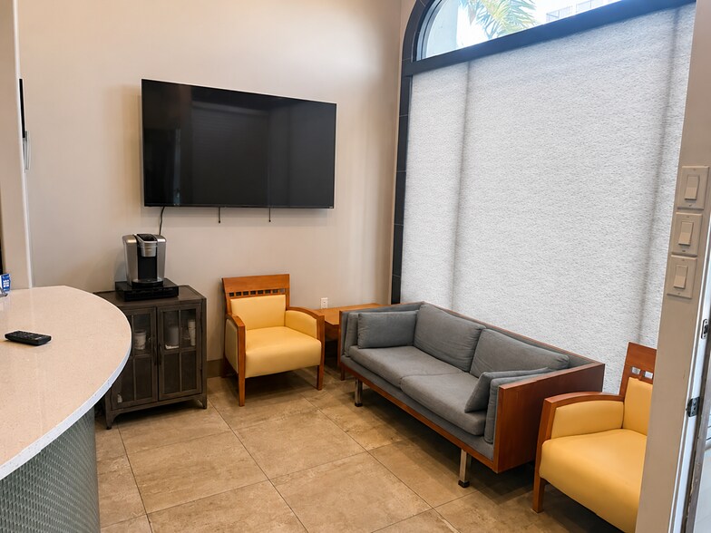 226-228 Atlantic ave, Long Beach, CA à vendre - Photo de l’immeuble – Image 3 sur 5