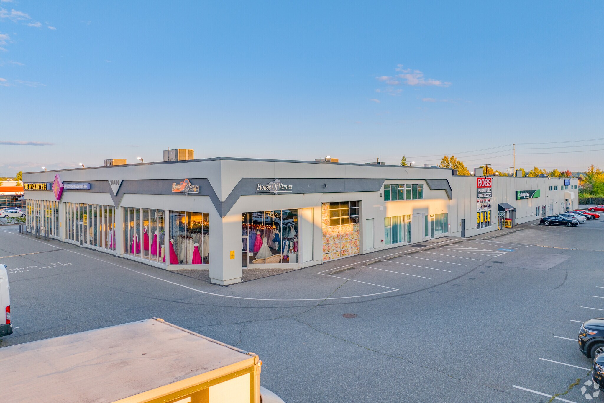 20460 Langley Byp, Langley, BC à louer Photo principale– Image 1 sur 6