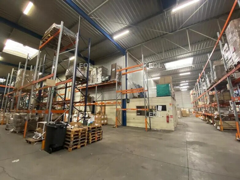 Industriel/Logistique dans Torcy à louer - Photo intérieure – Image 1 sur 9
