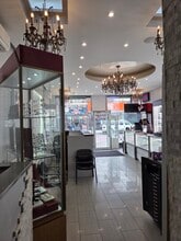 546-554 Nostrand Ave, Brooklyn, NY à louer Photo de l’immeuble– Image 2 sur 5