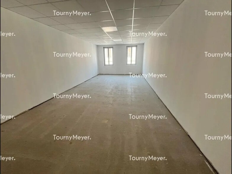 Local commercial dans Toulouse à louer - Photo de l’immeuble – Image 2 sur 5