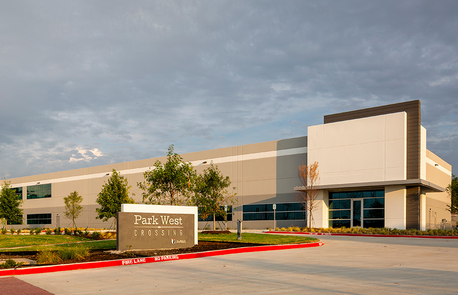 125 Southwestern Blvd, Coppell, TX à louer Photo de l’immeuble– Image 1 sur 3