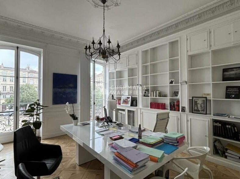 Bureau dans Bordeaux à louer - Photo intérieure – Image 2 sur 6