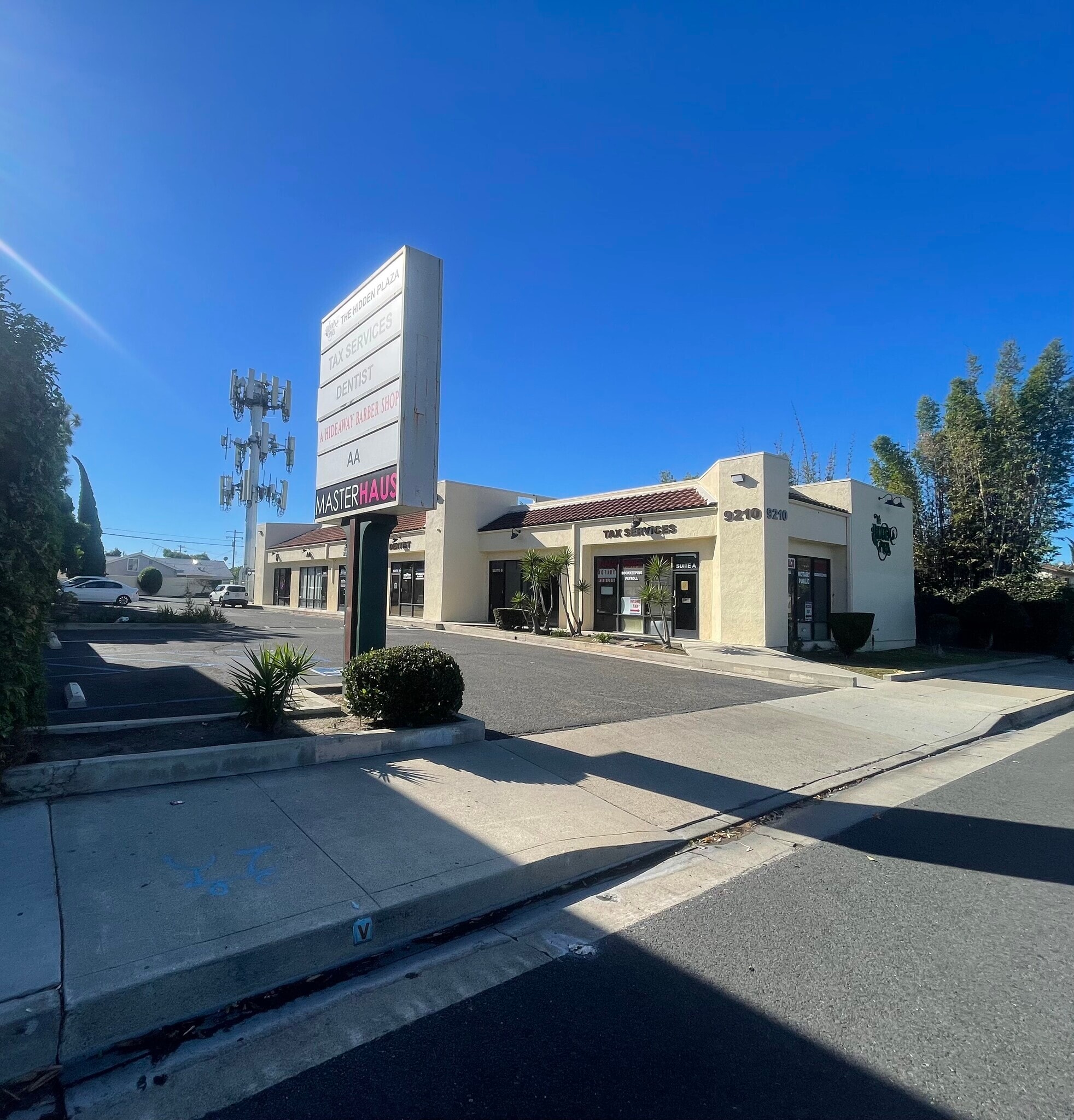 9210 Katella Ave, Garden Grove, CA à louer Photo de l’immeuble– Image 1 sur 3